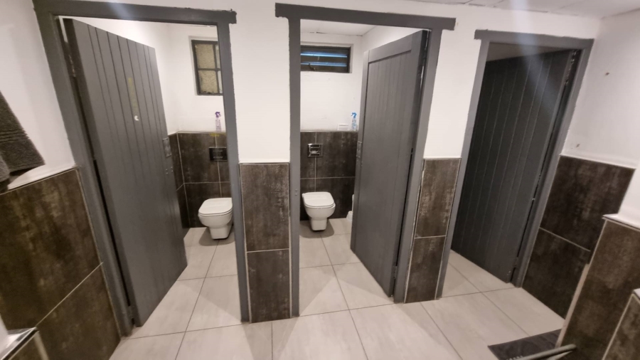 To Let commercial Property for Rent in Salt River Western Cape